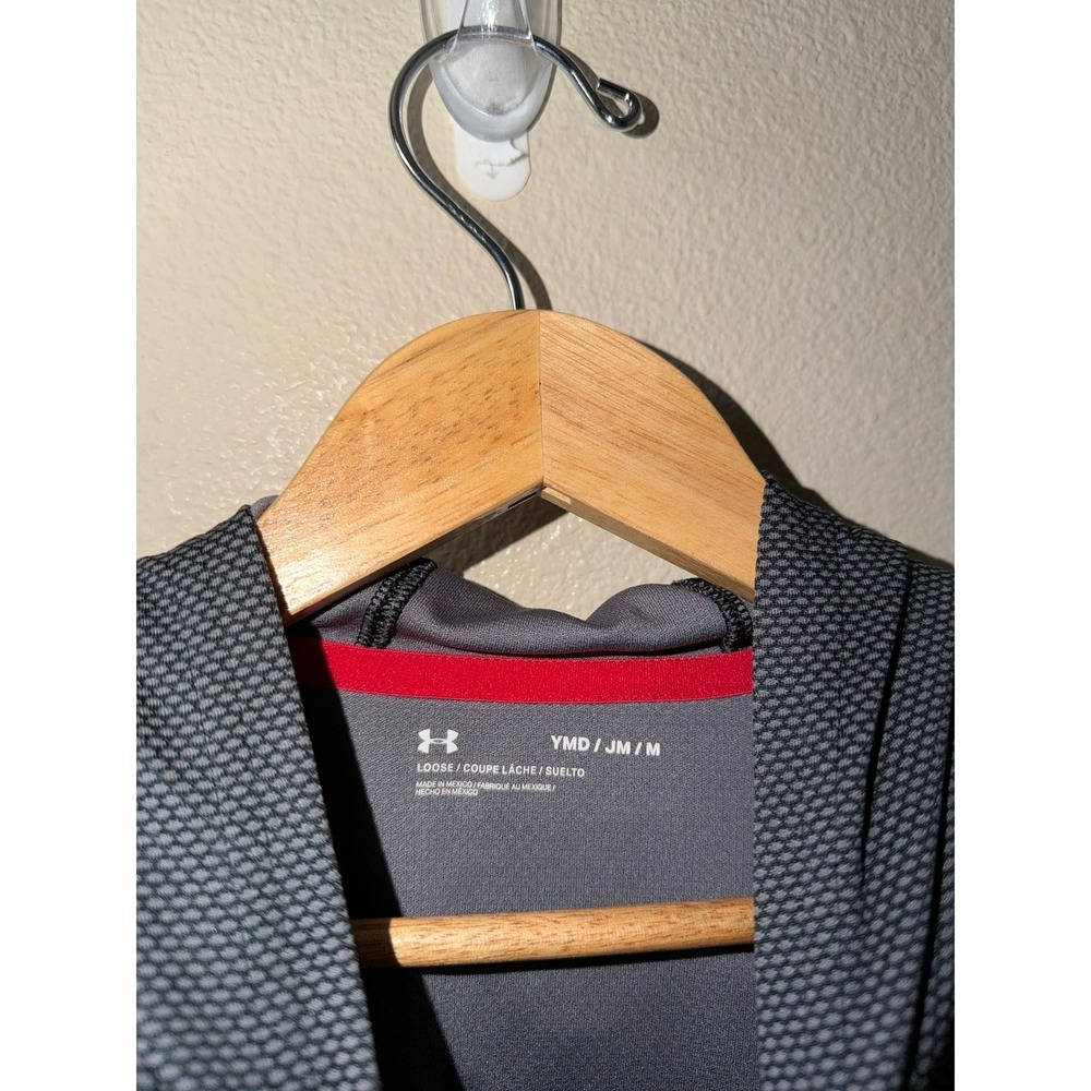 Boys Under Armour Hooded Shirt Size Medium - Picture 3 of 4